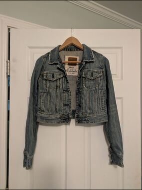 Ruehl No.925 Light Blue Washed Denim Jacket